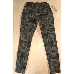 Amaryllis Lexi Muted Camo Joggers XXS 24x27 Green Multi Camouflage Pants NWT